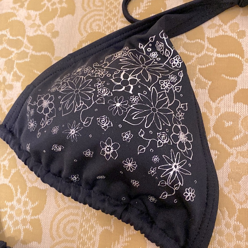 Bikini Top L, S bottom - Picture 5 of 10